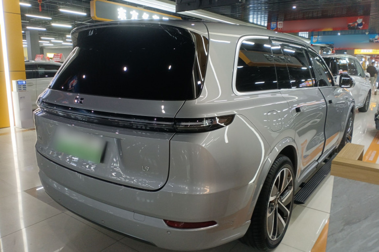 理想汽车 理想L9 2024款 Ultra车身外观7
