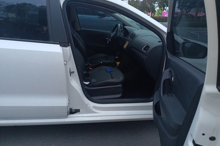 大众 Polo 2016款 1.6L 自动舒适型局部细节9005