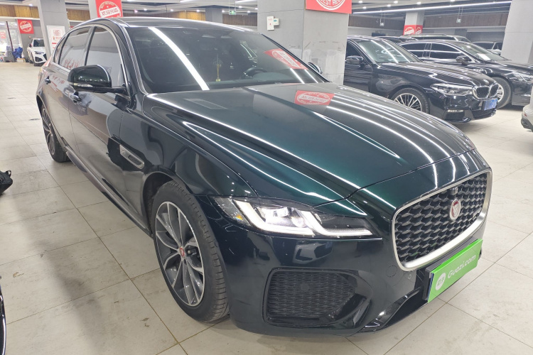 捷豹XFL 2023款 XFL 2.0T P250 两驱精英运动版车身外观6002