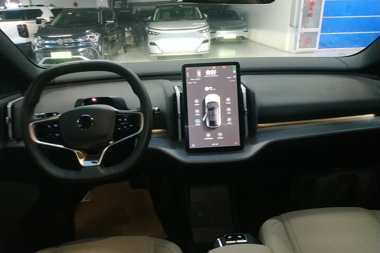 沃尔沃EX30 2025款 后驱长续航版 Ultra中控内饰12