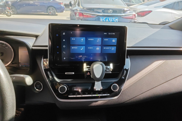 丰田 雷凌 2022款 185T CVT豪华版局部细节16