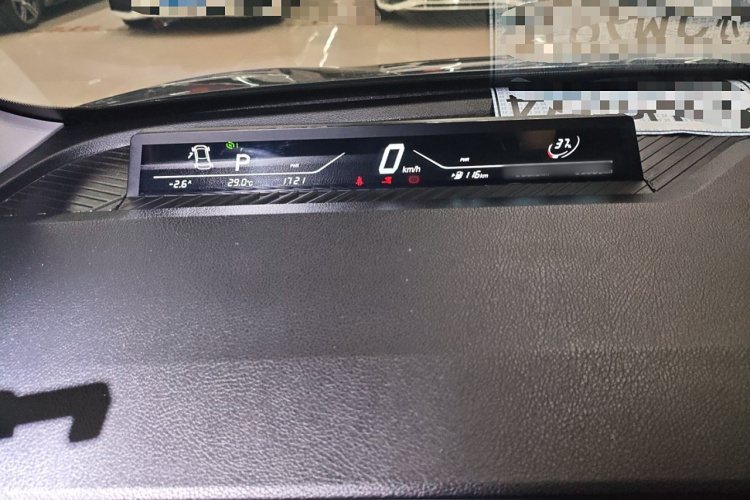 哪吒汽车 哪吒AYA 2023款 318 Lite局部细节14