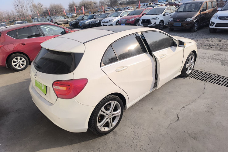 奔驰A级(进口) 2015款 A 180车身外观7