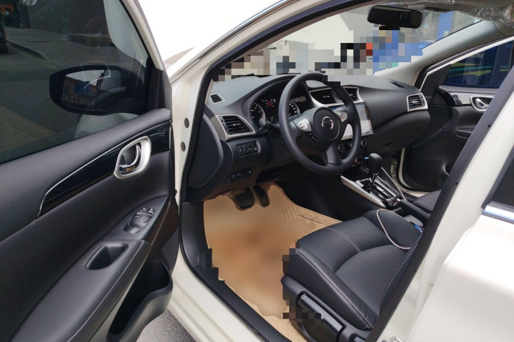 日产 轩逸 2024款 改款二 经典 1.6XL CVT豪华版中控内饰20