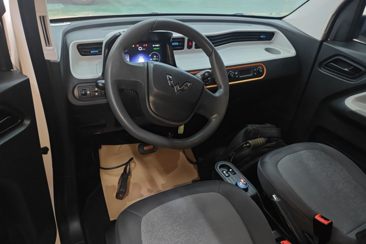 五菱汽车 宏光MINIEV 2020款 自在款 磷酸铁锂中控内饰7002