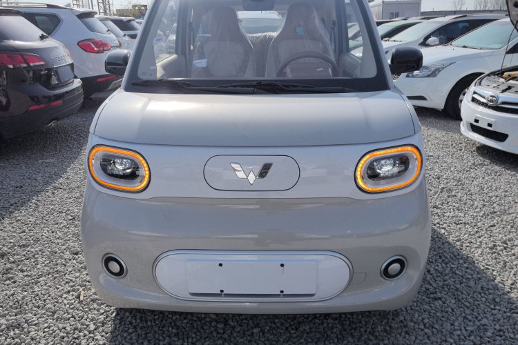 五菱汽车 宏光MINIEV 2024款 第三代 215km 青春版车身外观2