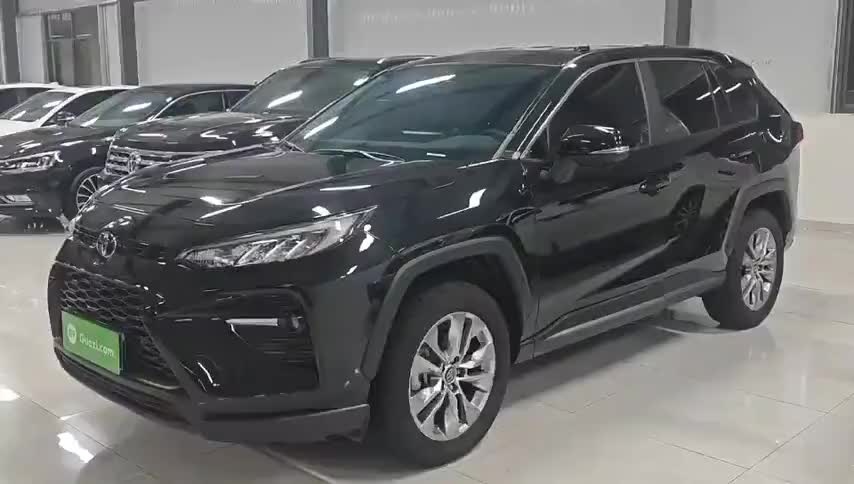 丰田 威兰达 2024款 2.0L CVT两驱领先版实拍1