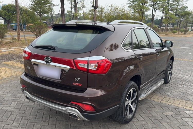 比亚迪S7 2015款 2.0T 自动尊贵型车身外观6007