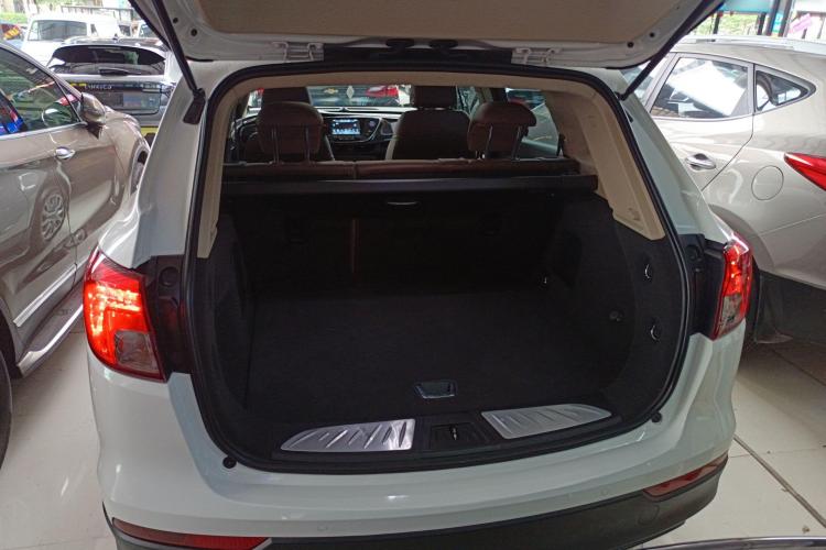 别克 昂科威 2017款 20T 两驱精英型中控内饰23