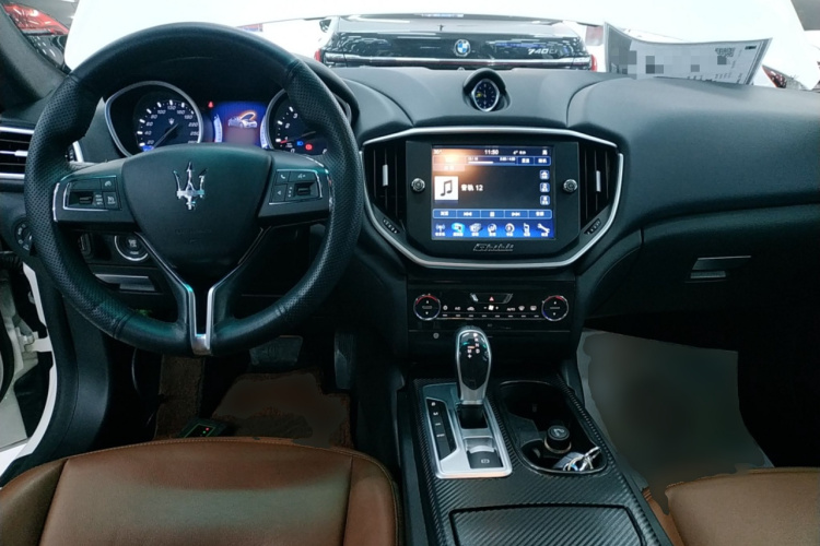 玛莎拉蒂 Ghibli 2014款 3.0T 标准版中控内饰12