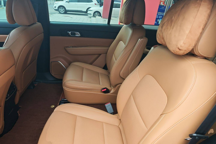 理想汽车 理想ONE 2021款 增程6座版中控内饰21