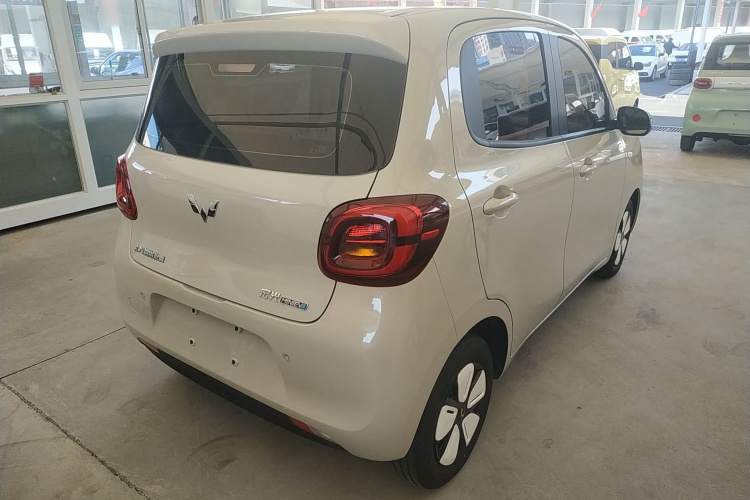 五菱汽车 宏光MINIEV 2025款 四门版 进阶款车身外观7