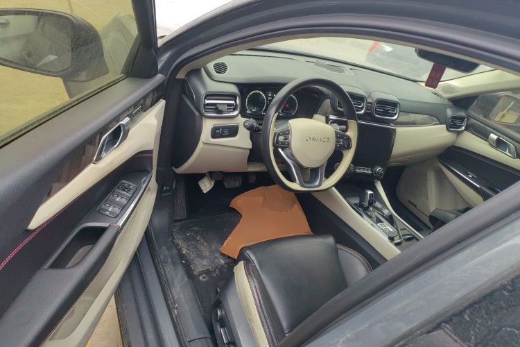 领克02 2020款 1.5T DCT两驱耀Pro版中控内饰20