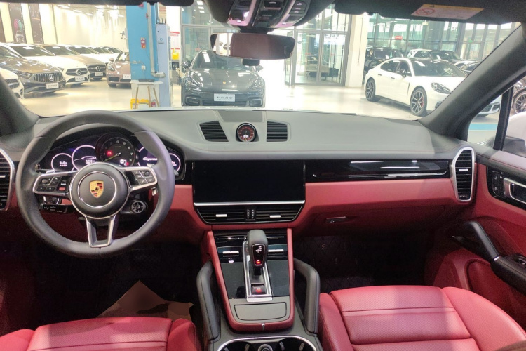 保时捷 Cayenne新能源 2023款 Cayenne E-Hybrid 2.0T中控内饰7002