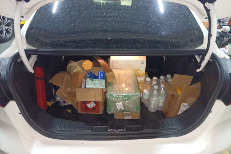 福特 福克斯 2017款 三厢 EcoBoost 125 自动超能风尚型智行版局部细节23