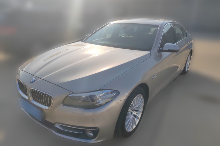 宝马5系 2014款 525Li 领先型车身外观1