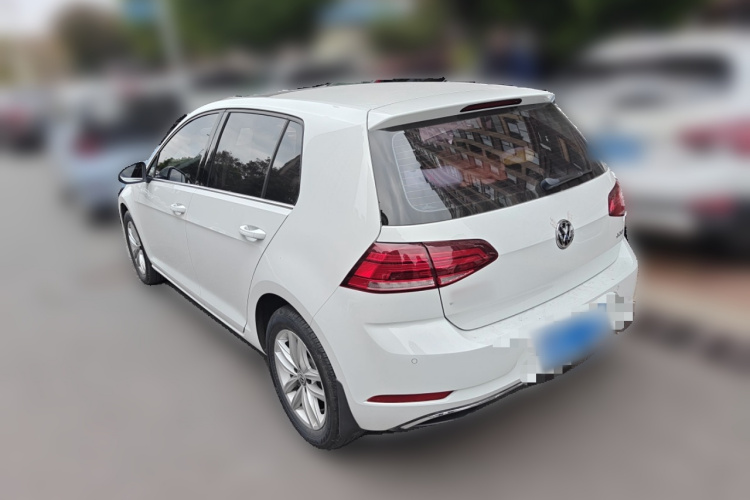 大众 高尔夫 2018款 1.6L 自动舒适型车身外观5