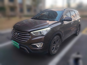 现代 格越 2013款 2.2T 7座四驱舒适版