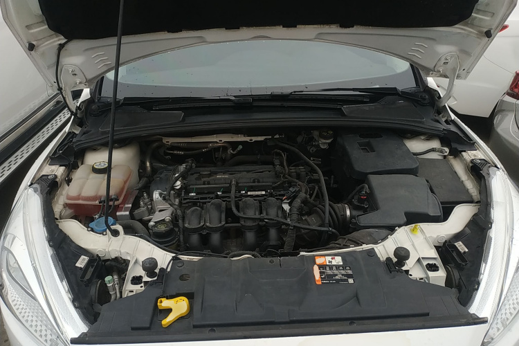 福特 福克斯 2018款 三厢经典 1.6L 自动风尚型智行版局部细节24