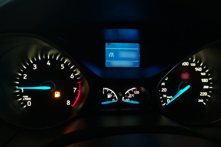 福特 福克斯 2017款 三厢 1.6L 手动舒适型智行版局部细节14