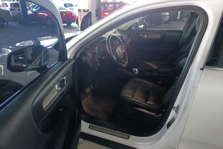 沃尔沃XC40 2020款 T4 四驱智远豪华版中控内饰20