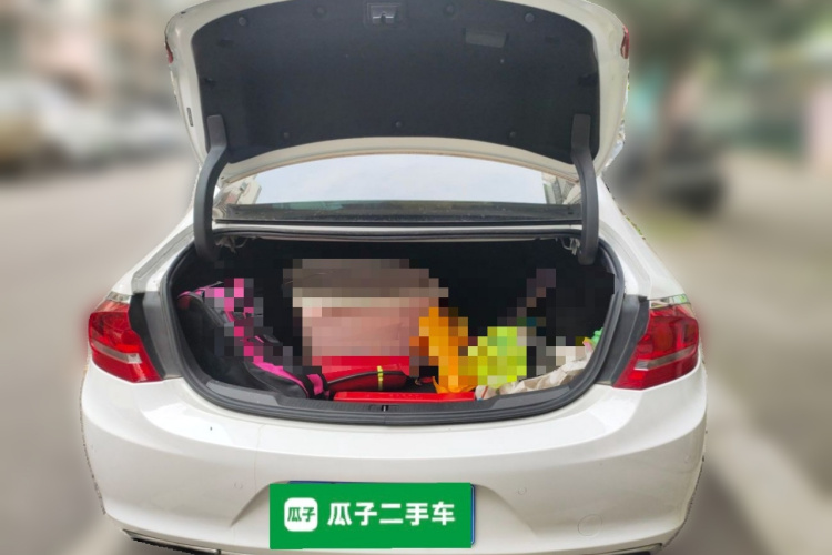 别克 君越 2016款 28T 豪华型中控内饰23