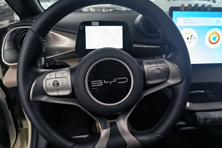 比亚迪 海豚 2023款 420km 时尚版中控内饰13