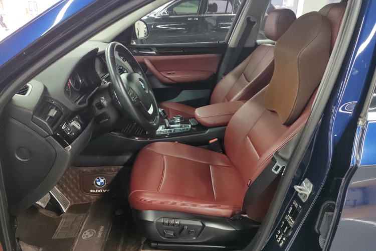 宝马X4 2014款 xDrive20i X设计套装局部细节19