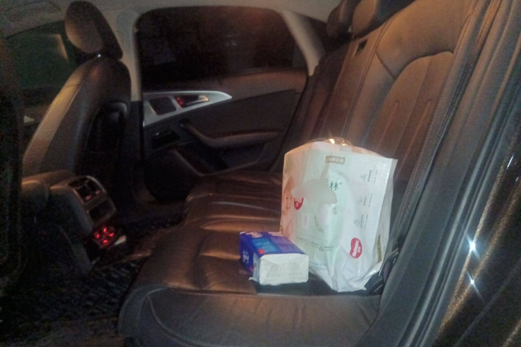 奥迪A6L 2018款 30周年年型 TFSI 进取型中控内饰21