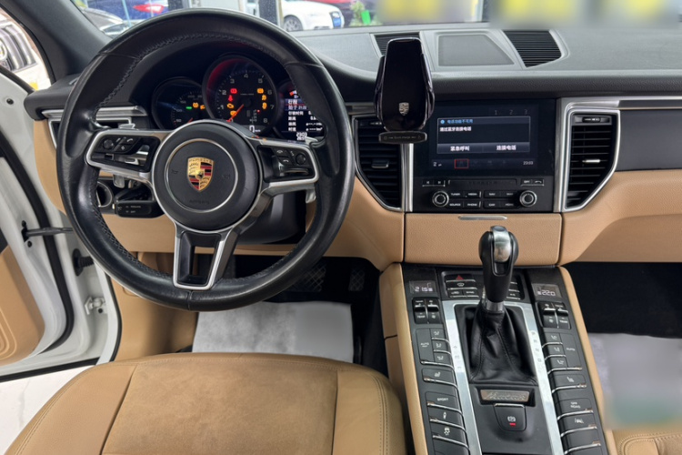 保时捷 2017款  Macan 2.0T中控内饰7007