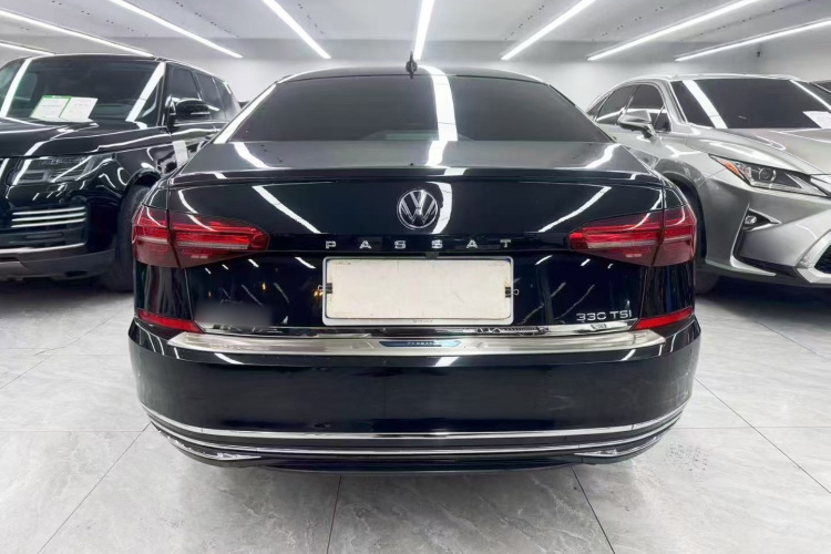 大众 帕萨特 2020款 330TSI 精英版 国VI车身外观6004
