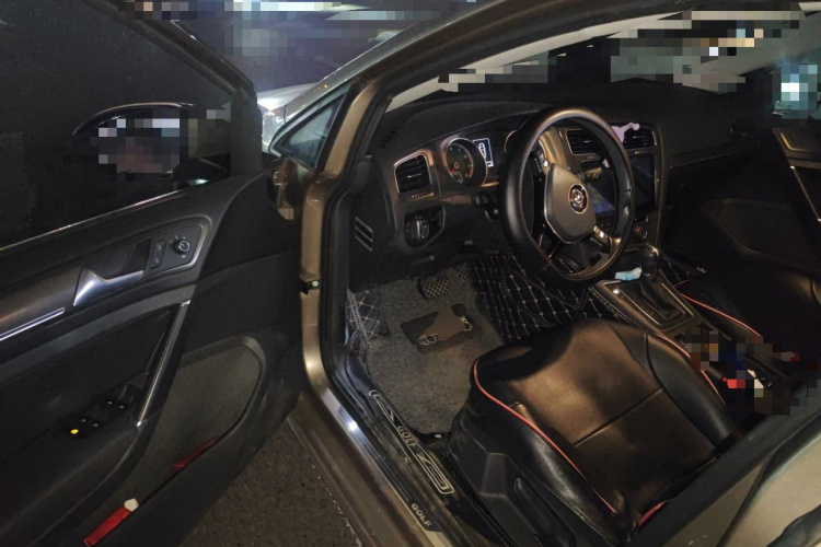 大众 高尔夫 2014款 1.4TSI 自动豪华型中控内饰20