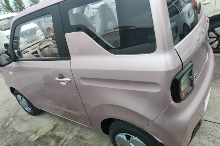 吉利银河 2024款 熊猫mini 200km 耐力熊车身外观6003