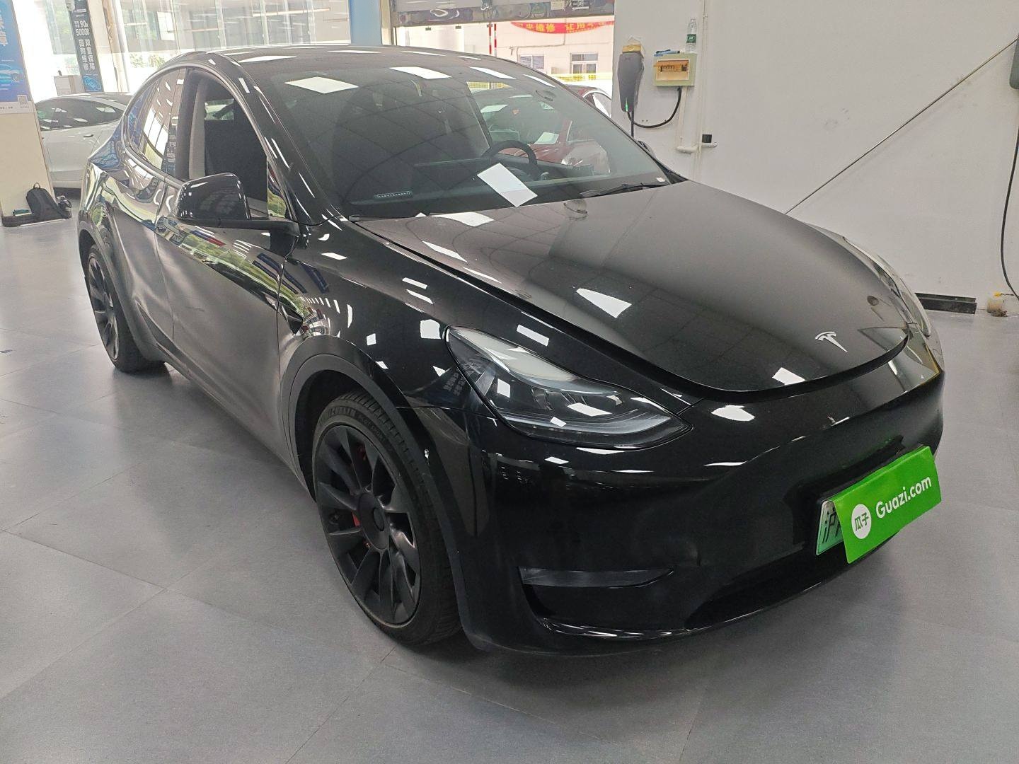 特斯拉 Model Y 2021款 标准续航后驱版