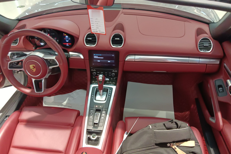 保时捷718 2022款 Boxster 2.0T中控内饰7002
