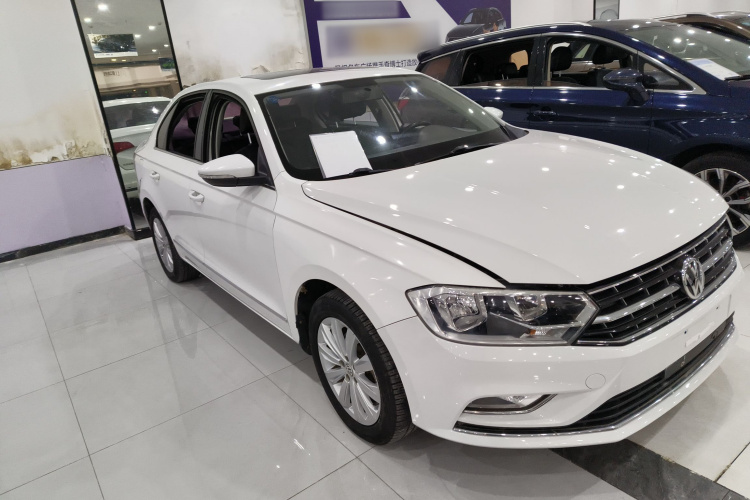 大众 宝来 2017款 1.6L 自动舒适型车身外观3