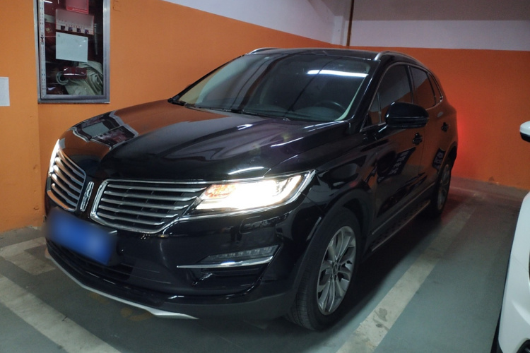 林肯MKC 2017款 2.0T 两驱尊雅版车身外观1