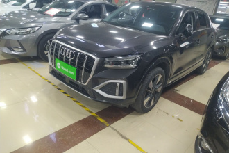 奥迪Q2L 2022款 35 TFSI 时尚致雅型
