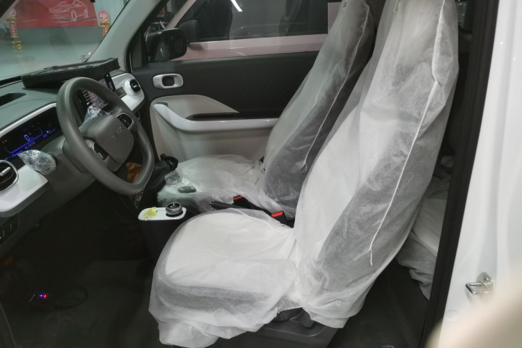 吉利银河 熊猫 2025款 210km 元气熊中控内饰19