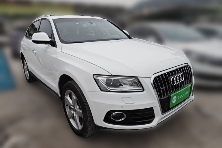 奥迪Q5 2016款 40 TFSI 技术型车身外观3