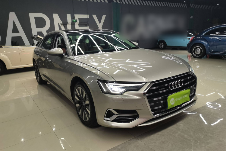 奥迪A6L 2019款 45 TFSI 臻选致雅型车身外观3