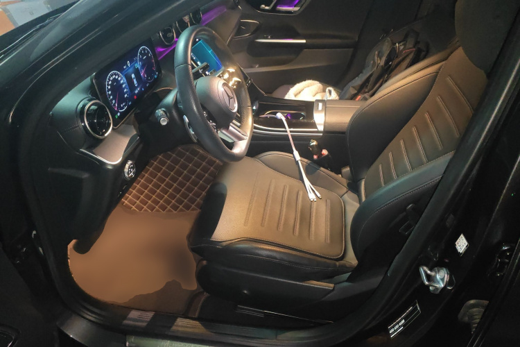 奔驰C级 2024款 C 200 L 运动版中控内饰19