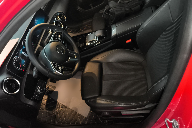 奔驰A级(进口) 2019款 A 200 动感型中控内饰19