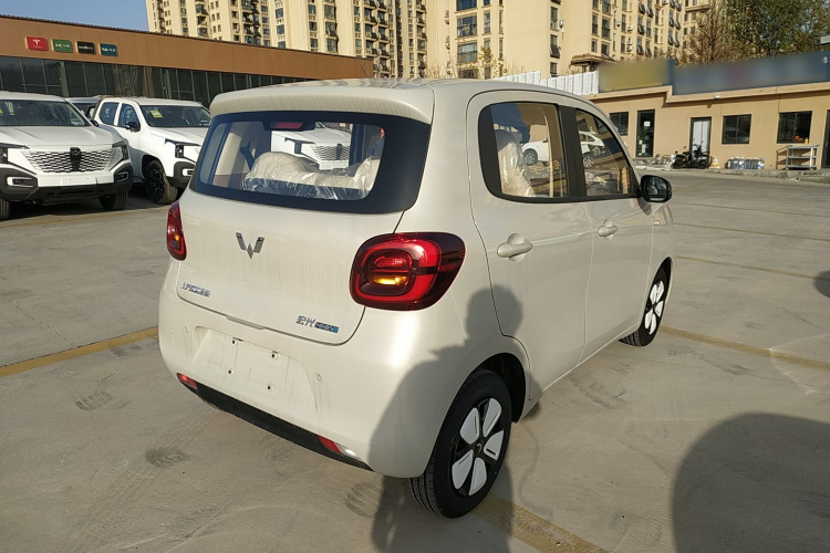 五菱汽车 宏光MINIEV 2025款 四门版 进阶款车身外观7