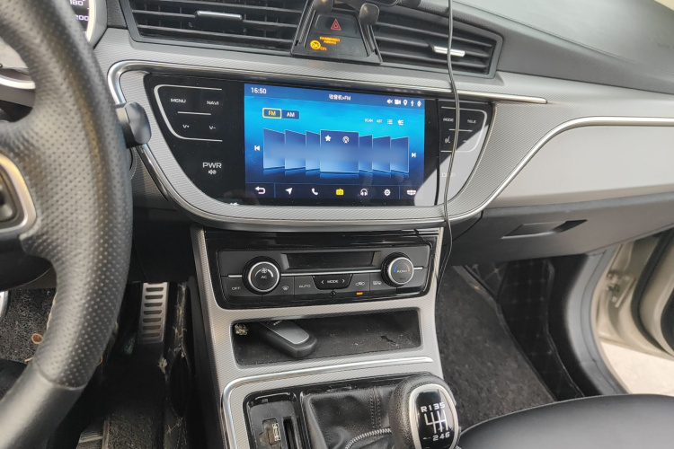 吉利汽车 帝豪GS 2018款 运动版 1.4T 手动领尚型局部细节16