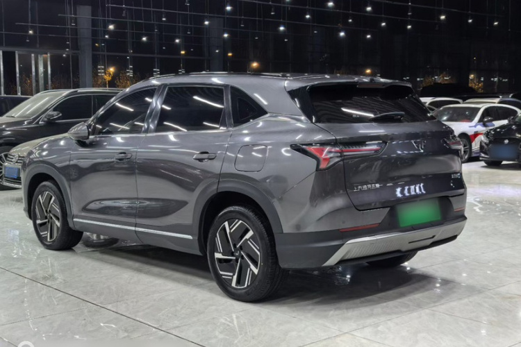 五菱汽车 五菱星光S 2024款 130km 旗舰型车身外观6006