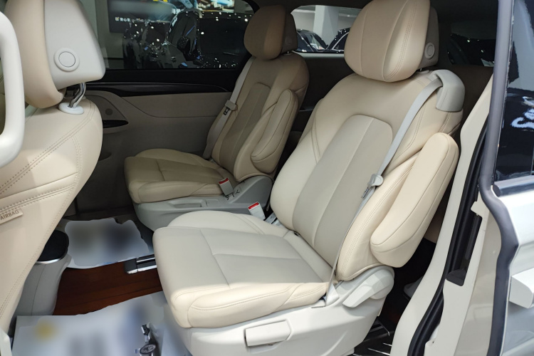 别克GL8 2023款 ES陆尊 舒适型中控内饰21