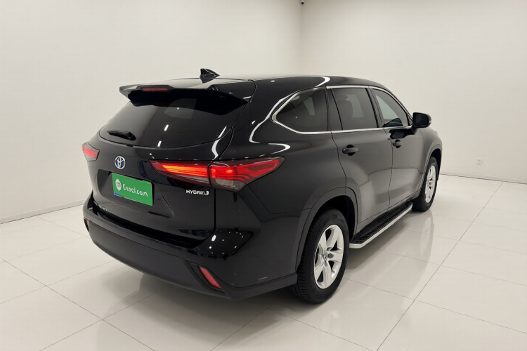 丰田 汉兰达 2023款 2.5L智能电混双擎两驱精英版 5座车身外观7