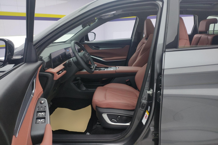 长安CS75 PLUS 2024款 第三代 冠军版 1.5T 智驾劲航型中控内饰19