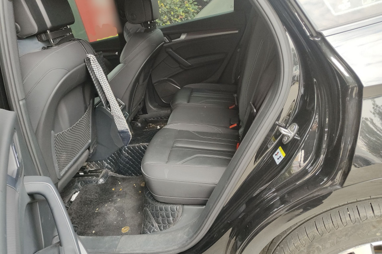 奥迪Q5L 2024款 40 TFSI 豪华动感型中控内饰21